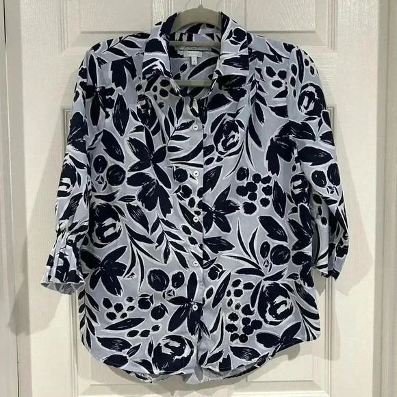 Foxcroft Floral Button Up Cotton Blouse Siez 8  Blue Wrinkle Free 3/4 Sleeve - Picture 1 of 12